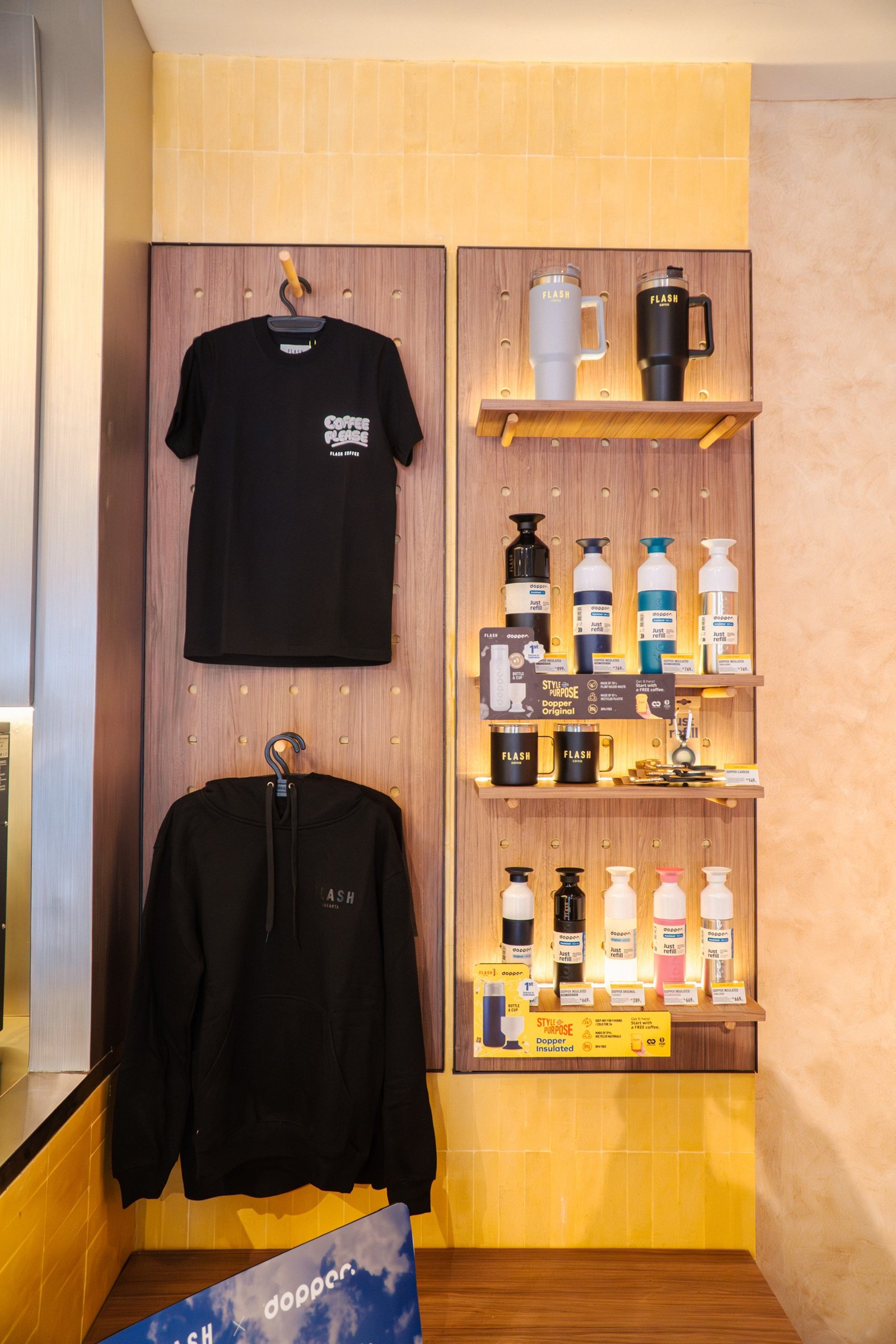 Flash Coffee Buaran, retail interior and architecture design by Dika Ardi