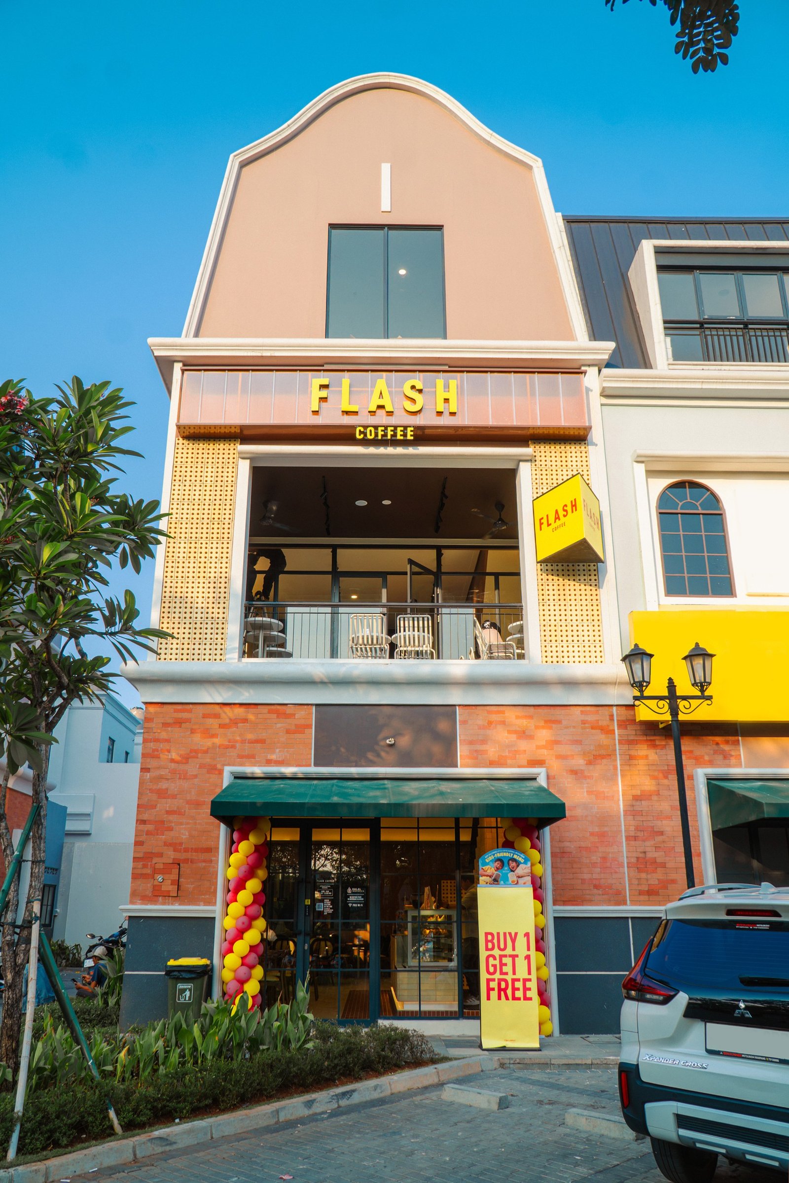 Flash Coffee Citra Garden Bintaro, retail interior and architecture design by Dika Ardi