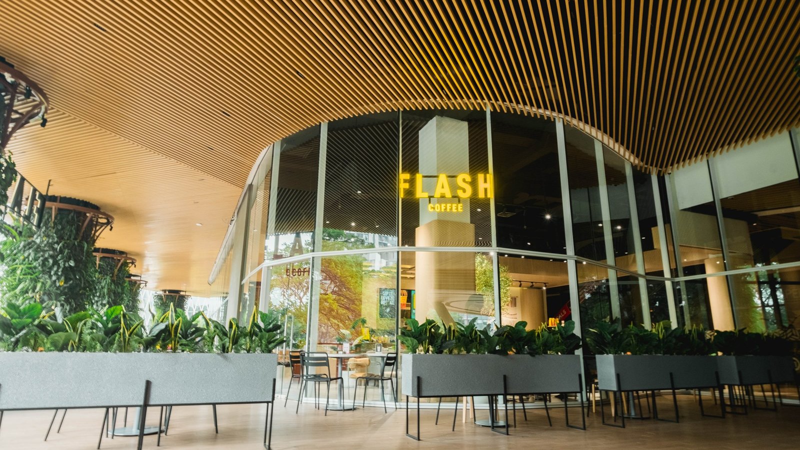 Flash Coffee Epiwalk, Jakarta, retail store design by Dika Ardi (view 8)