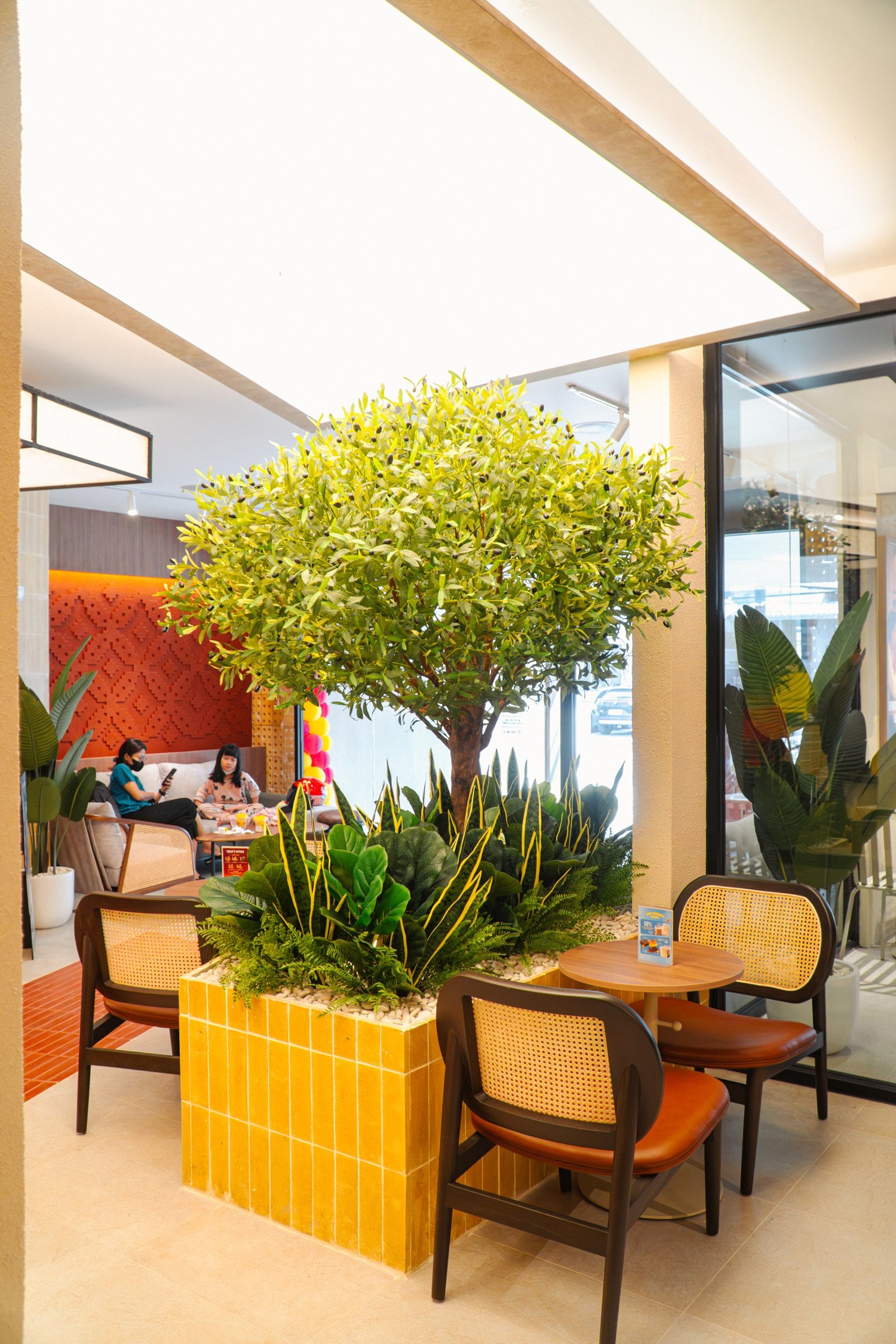 Flash Coffee Greenville, retail interior and architecture design by Dika Ardi