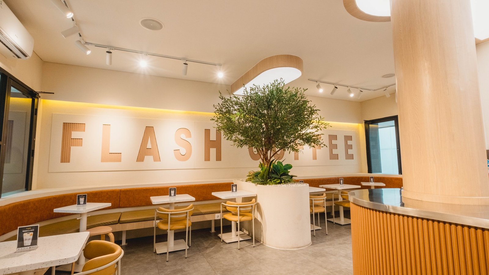 Flash Coffee Hive Harapan Indah, Bekasi, retail store design by Dika Ardi (view 6)