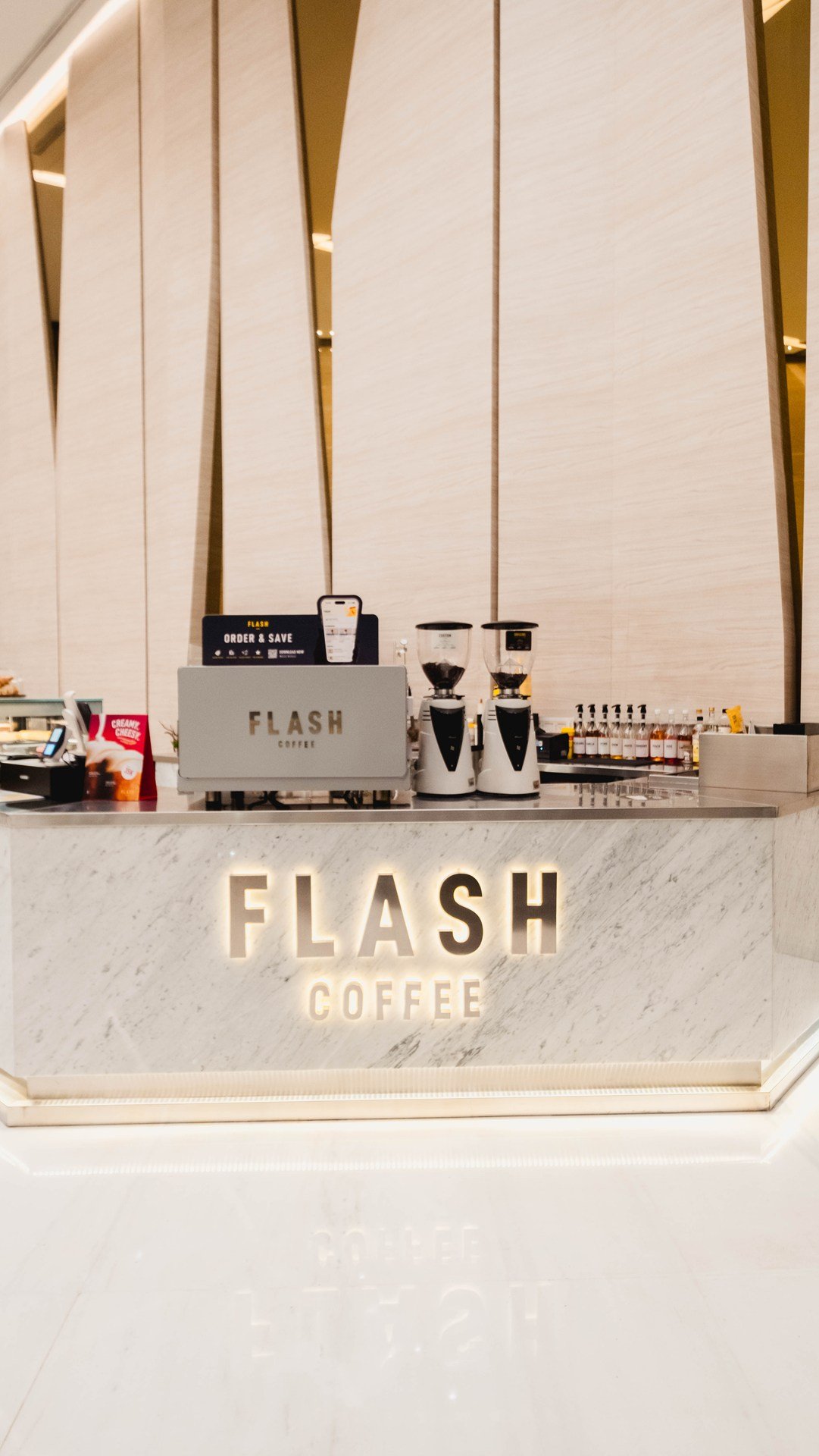 Flash Coffee IFC, Jakarta, retail store design by Dika Ardi (view 7)