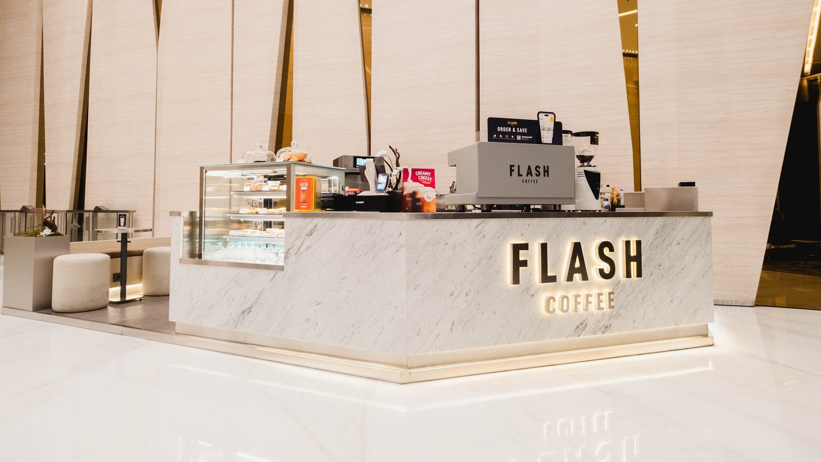 Flash Coffee IFC, Jakarta, retail store design by Dika Ardi (view 8)