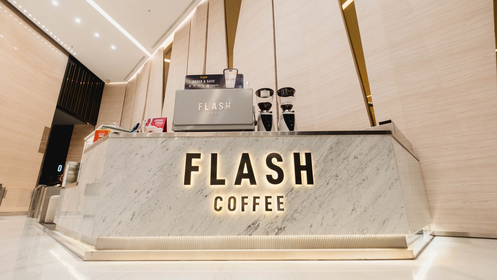 Flash Coffee IFC, Jakarta, retail store design by Dika Ardi (view 14)