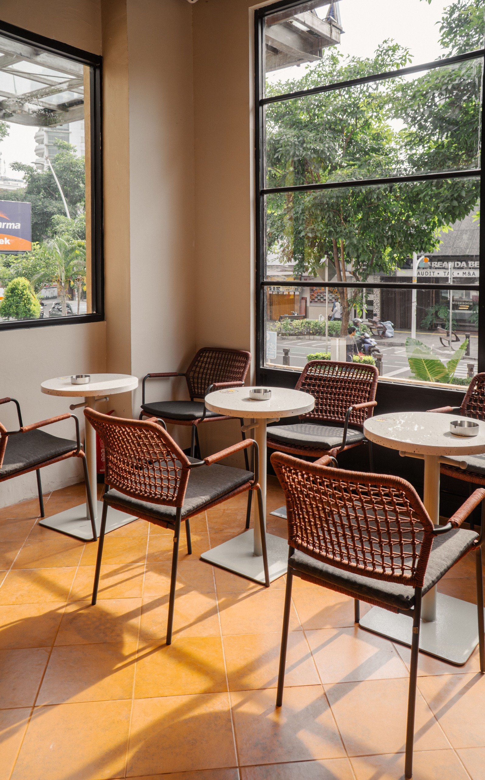 Flash Coffee Menteng Huis, retail interior and architecture design by Dika Ardi