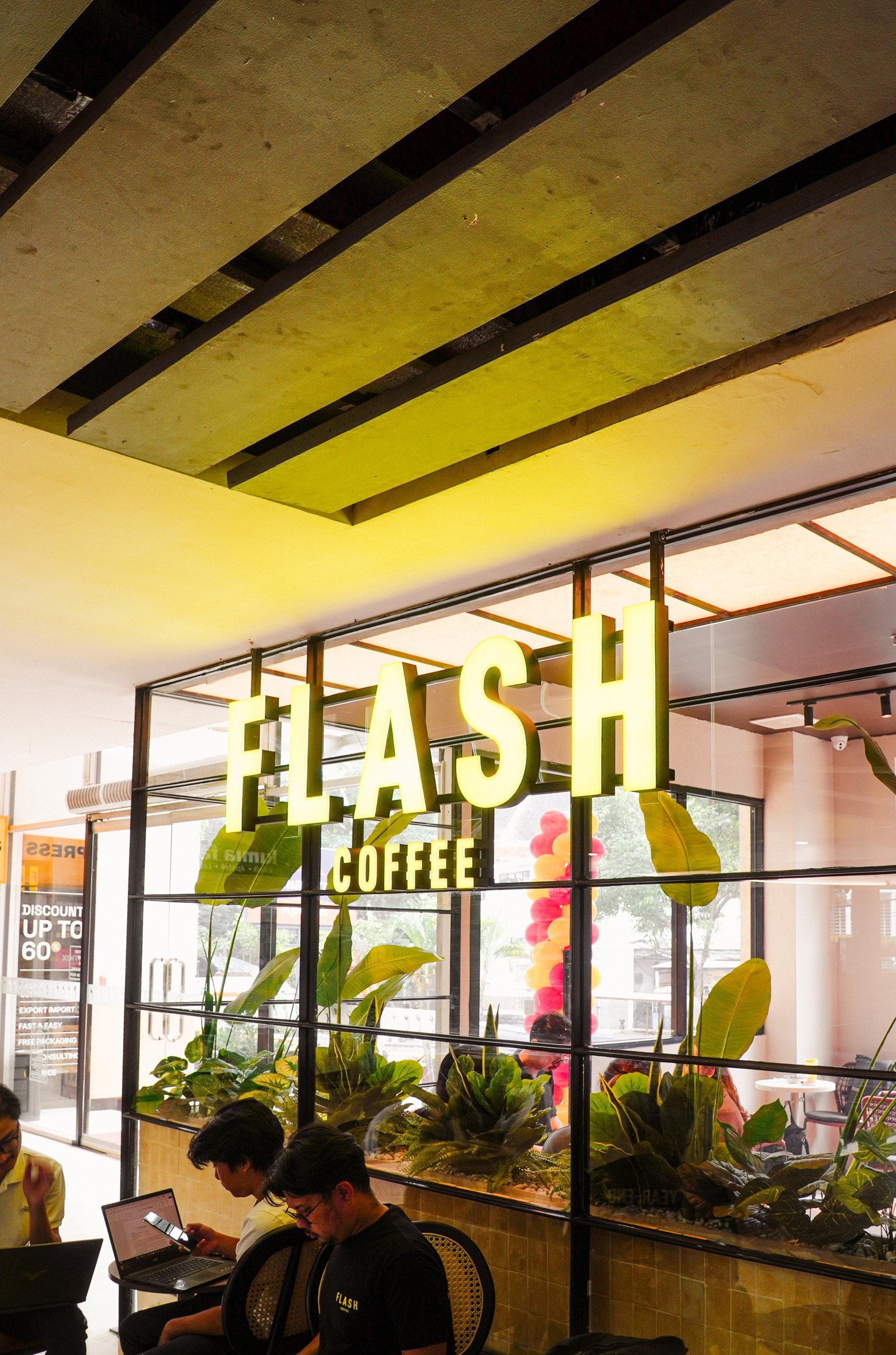 Flash Coffee Menteng Huis, retail interior and architecture design by Dika Ardi