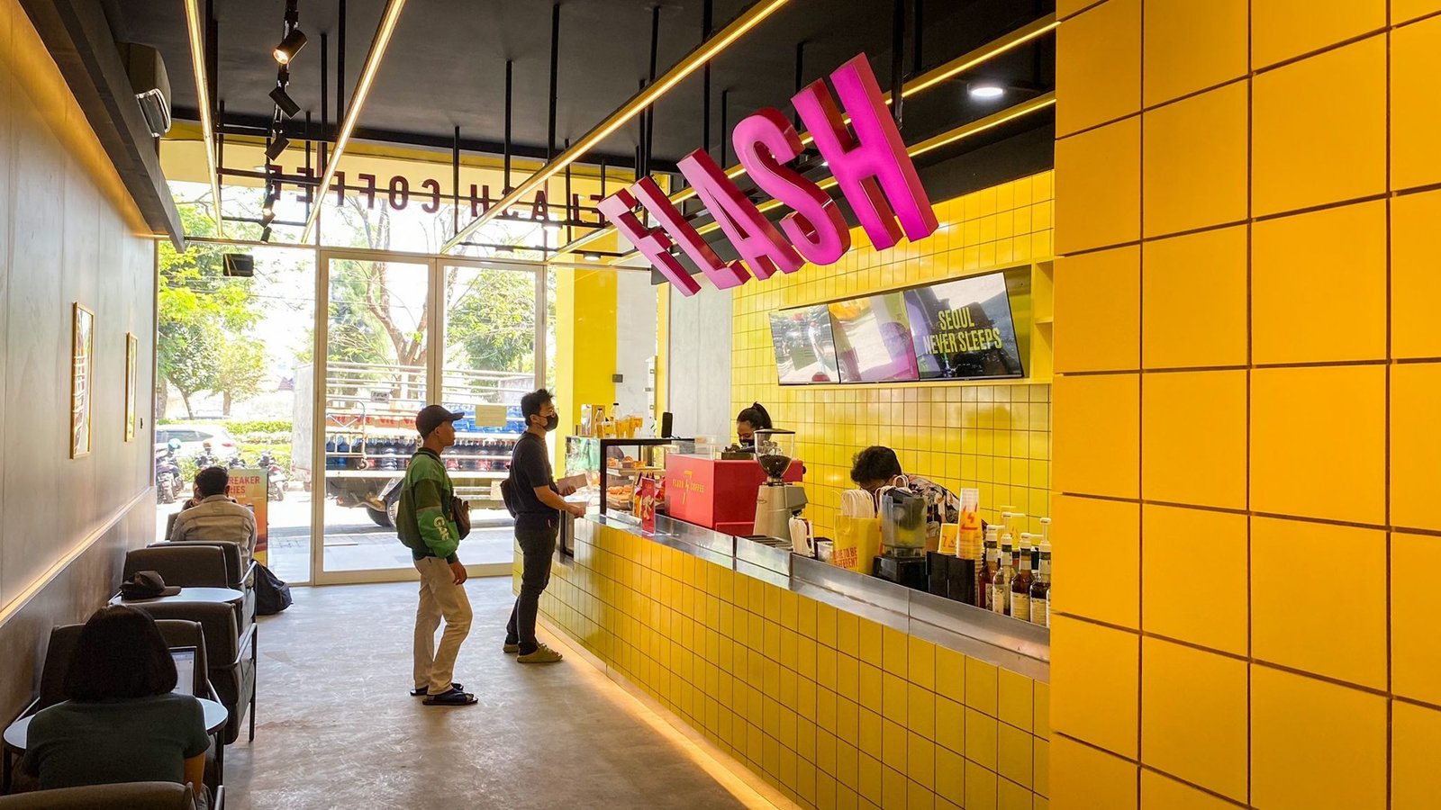 Flash Coffee Merr, Surabaya, retail store design by Dika Ardi (view 9)